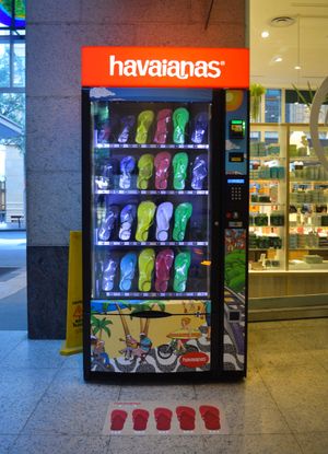 호주 시드니에 있는 Havaianas 끈 (플립플롭) 자동 판매기