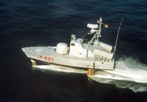 이탈리아 해군의 Sparviero급 하이드로포일 미사일 NIBBIO P-421.