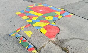 부다페스트의 사색 정리를 묘사한 거리 예술