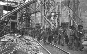 1944년 브레멘의 유보트 벙커에서 강제 강제 수용소 노동