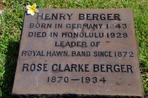 카와이아하오 교회에 있는 버거의 묘비.