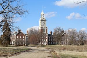 캔자스주 토페카에 있는 메닝거 재단의 시계탑