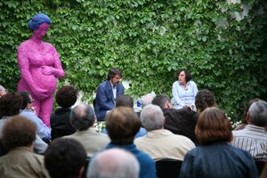 시사 토론 프로그램 'Lo que está pasando' 진행 모습