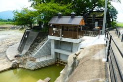 기리누키 스이몬(절관 수문)