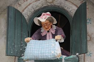 에프텔링의 프라우 홀레