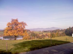 뤼첼제와 바흐텔 언덕의 모습