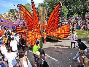 토론토 캐리비안 카니발(Toronto Caribbean Carnival), 일명 카리바나(Caribana)는 토론토 시에서 열리는 연례 문화 축제이다.