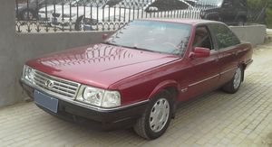 훙치 밍스 CA7180A3E