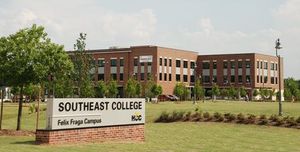 프라가 캠퍼스(다운타운 근처)