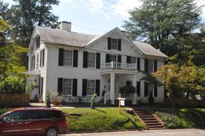 티어드롭스 여관(The Inn at Teardrops)