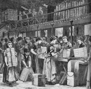  성냥 공장에서 일하는 여성들, 브라이언트 & 메이 공장으로 추정된다.