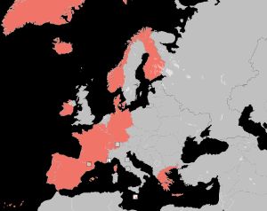 법원 판결에 따른 자기 식별(프랑스, 그리스) 또는 완전한 성별 자기 식별(주황색으로 칠해진 다른 국가)을 인정하는 유럽 국가들