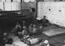 시사크 강제 수용소의 수감자들