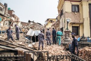 2015년 지진 이후의 스와얌부