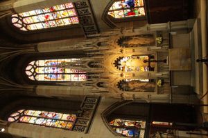 비텐베르크의 만성절 교회 제단화와 동쪽 창문