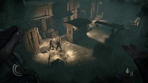 게임에서 플레이어는 다양한 과제를 해결하기 위해 잠입에 의존해야 하며, 적에게 발각되지 않도록 그림자에 숨어 있어야 한다.