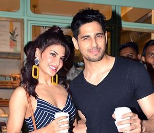 2017년 영화 A Gentleman 홍보 행사에서 말호트라와 그의 상대 배우 재클린 페르난데스