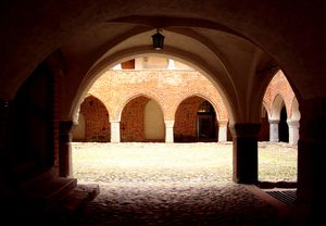 폴란드 리츠바르크 성의 안마당