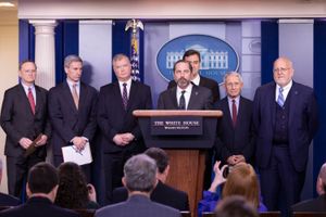 에이자, 2020년 3월 백악관 기자단에게 코로나19에 대해 말하다