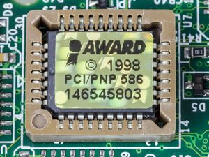 Atmel AT29C010A PLCC 플래시 메모리의 Award BIOS