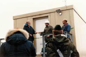 1986년 얼러트 배경 대기 오염 모니터링 네트워크 개소식.