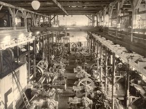 1914년에 촬영된 레발(현 탈린)의 프리드리히 비간드 공장 기계 작업장