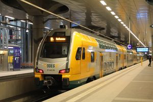 베를린 중앙역 지하의 슈타들러 KISS