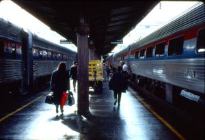 1994년 1월 플랫폼에 있는 암트랙 기차