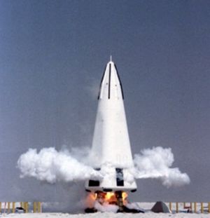 McDonnell Douglas DC-X는 수직 이착륙(VTOL) 기술을 시험했다.