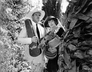 홀트와 시나 오웬, Victory (1919)