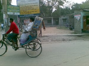 릭샤 - 지구 내 주요 운송 수단