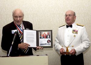 미 해군 금색 커머번드