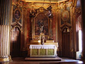 궁전 예배당의 제단.