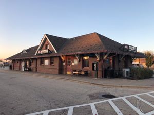 크리스털레이크 기차역