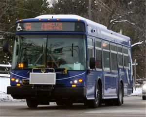 크리스털레이크의 Pace 버스