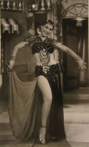 벨리 댄서 타헤이야 카리오카