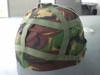 위장포를 씌운 영국군 Mk 6 헬멧.