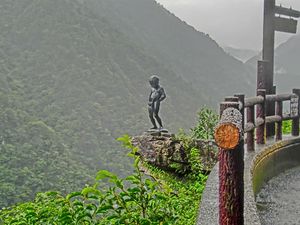 소야계의 오줌싸개 소년상