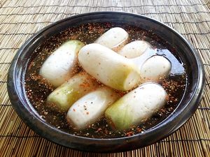 무-장아찌 (소금에 절인 무 피클)