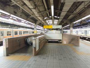 재래선 3·4번선 승강장(2023년 4월)