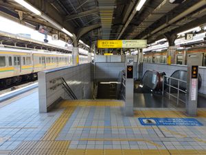 재래선 5·6번선 승강장(2023년 5월)