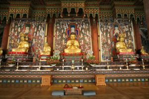 대적광전 비로자나 삼존불