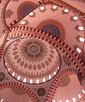 셰흐자데 모스크 (내부)