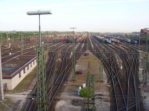 독일 Maschen 조차장. 유럽 최대의 48선로를 보유.