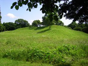 선즈카 고분(전방후원분)