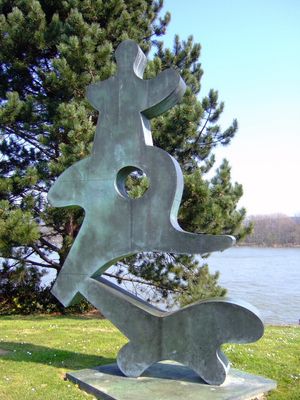 Moving Dance Jewelry, 청동