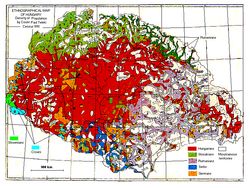 지리학자이자 왕국의 총리였던 텔레키 팔이 1910년에 제작한 민족 분포 지도. 빨간색은 마자르인의 거주지이며, 헝가리 왕국의 경계 밖에도 많이 존재한다.
