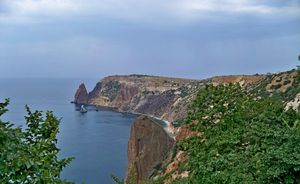 피올렌트 곶의 높은 해안