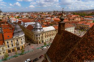 클라우젠부르크}})