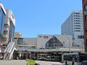 북쪽 출구 주변 (2017년 7월)